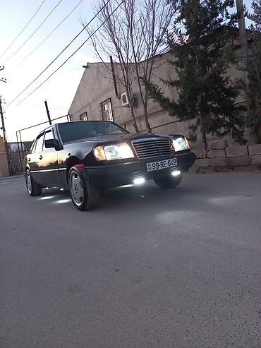 Mercedes-Benz: Mercedes-Benz E 220: 2.2 l | 1994 il Sedan — 16