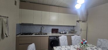 Мебель на заказ: Təcili mətbəx mebeli(3050Azn) və yataq dəsti(1700 Azn) satılır. 2