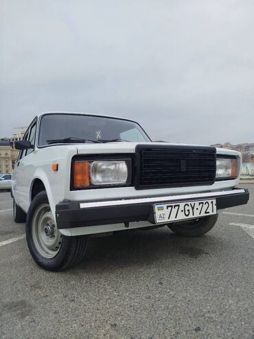 ваза для сладостей: VAZ (LADA) 2107: 1.5 l | 2003 il 95000 km Sedan