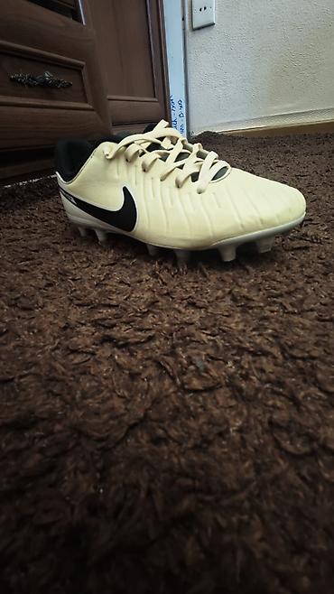 barsofka nike: Nike Tiempo (original) Bej rəngdə. professional modeldir. Tbilisi — 1