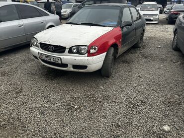 Toyota: Toyota Corolla: 2000 г., 1.8 л, Механика, Бензин, Седан