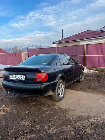 Audi: Audi A4: 1995 г. — 4