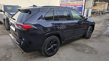 Toyota: Toyota RAV4: 2020 г., 2 л, Автомат, Гибрид, Кроссовер — 2