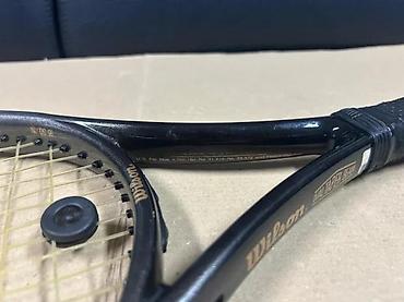 Rekviziti za vežbanje: Wilson Hammer 3.4 Stretch Titanium teniski reket + originalna Wilson — 3