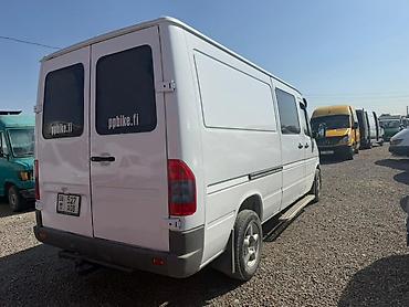 делаю справки: Mercedes-Benz Спринтер: 2002 г., Фургон — 10