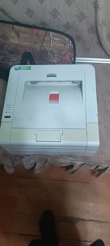 принтер xerox phaser 3100mfp: Продаю полностью рабочий чёрно-белый принтер lenovo также есть