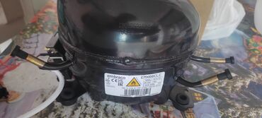 Микроволновки: Bosch Холодильник Продажа, цвет - Черный