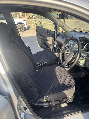 чанган бенбен е стар: Honda Fit: 2002 г., Автомат, Бензин, Хэтчбэк — 5