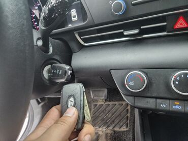 Hyundai: Hyundai Elantra: 2021 г., Автомат, Газ, Седан — 3