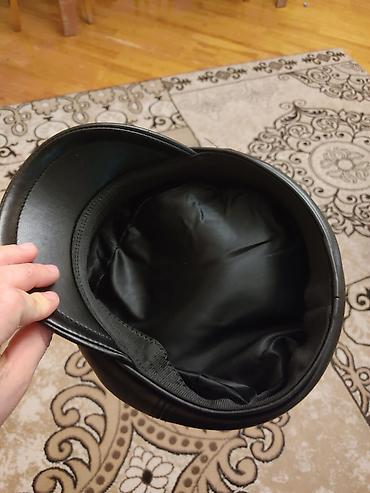 kepka: Qara dəri görünüşlü kepka – “furaşka”/kapitan üslubunda - Material — 4