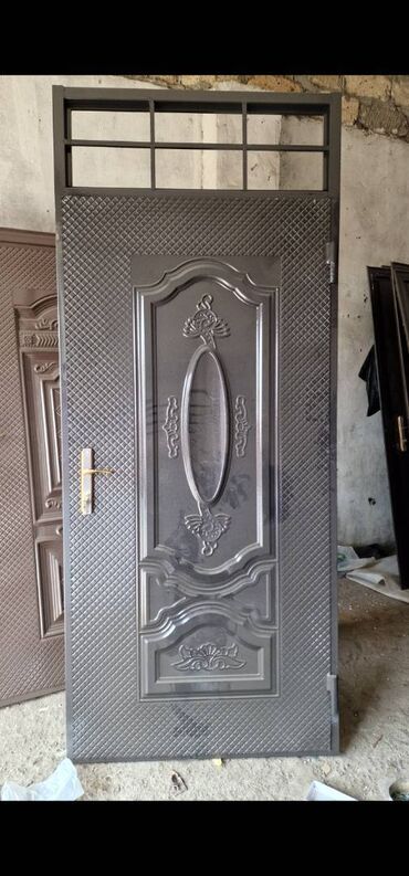 Giriş qapıları: Yeni Giriş qapısı Zəmanətli, Ödənişli quraşdırma, Ödənişli çatdırılma — 26