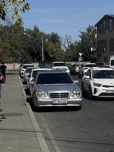 Mercedes-Benz E-Class: 1997 г., 4.3 л, Автомат, Бензин, Седан