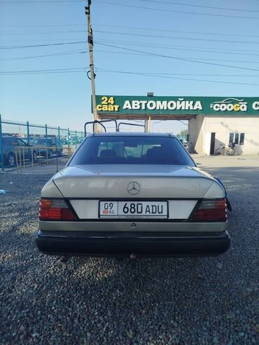 мерседес 210 2 2: Mercedes-Benz W124: 1988 г., 2.3 л, Механика, Бензин, Седан