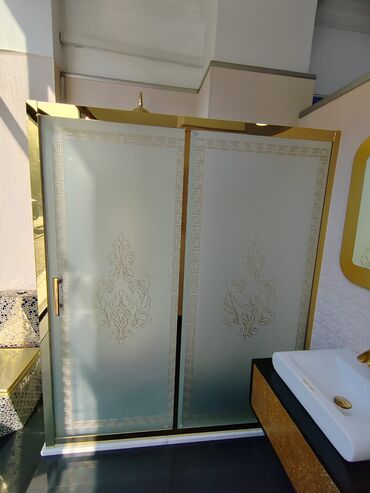 Duş kabinaları, arakəsmələr: Arakəsmə, Künc üçün — 13