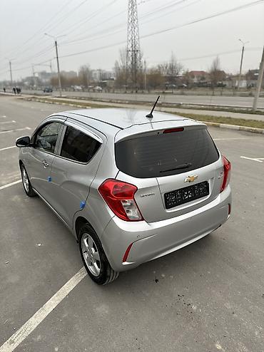 Chevrolet: Chevrolet Spark: 2017 г., 1 л, Автомат, Бензин, Хэтчбэк — 4