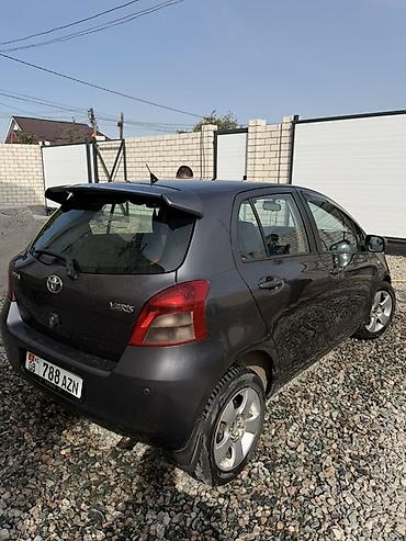 Toyota Yaris: 2008 г., 1.3 л, Робот, Бензин, Хэтчбэк