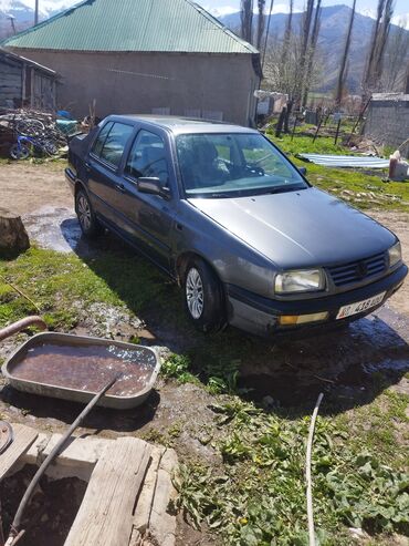 хонда жазз 2009: Volkswagen Vento: 1992 г., 1.8 л, Механика, Бензин, Седан