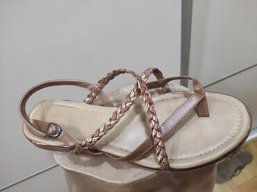 deichmann sandale ravne: Sandals, Graceland, 41
