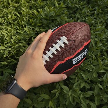 Спорт и хобби: Фирменный мяч для регби! - стильный дизайн - стандартный размер -