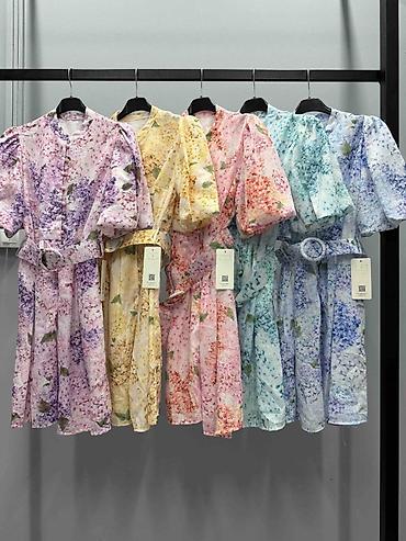 coco chanel: Romantična midi haljina sa floralnim printom i naglašenim strukom 3300 — 5