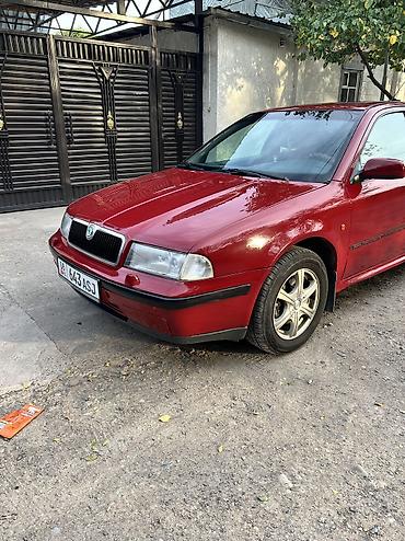 Транспорт: Skoda Octavia: 1997 г., 1.6 л, Механика, Бензин, Седан — 3
