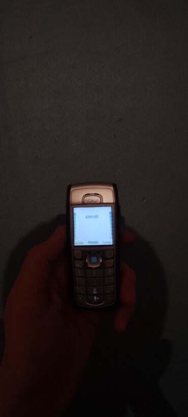 düyməli mobil telefonlar: Nokia 1, rəng - Qara, Düyməli