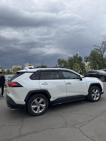 s 221: Toyota RAV4: 2021 г., 2.5 л, Автомат, Гибрид, Кроссовер — 9