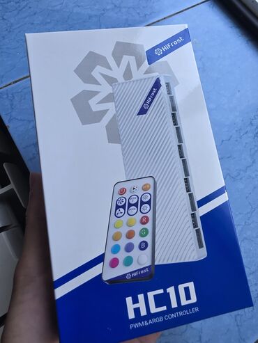 системы охлаждения для корпуса: ARGB контроллер HiFrost на 10 вентиляторов, крепится к корпуса на