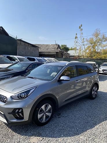 kia rio 2022: Kia Niro: 2021 г., 1.6 л, Автомат, Гибрид, Кроссовер — 3
