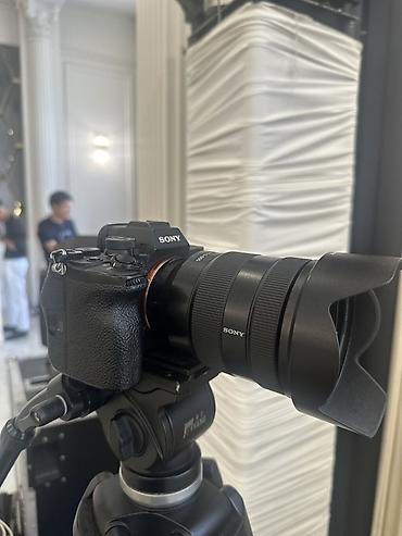 son: Беззеркальная камера Sony Alpha 7 4 боди Основные особенности: - — 1