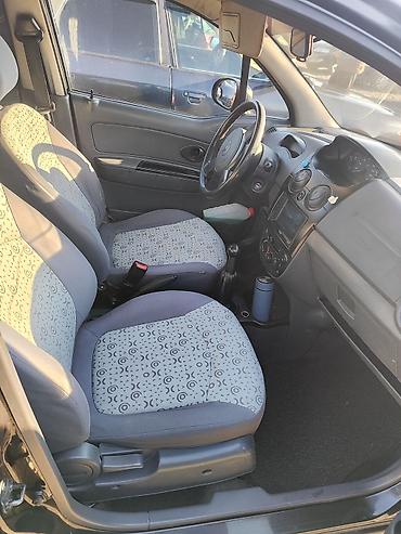 спитер: Chevrolet Spark: 2010 г., Механика, Бензин, Хэтчбэк — 4