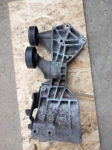 Transport: W169 NOSAČ ALTERNATORA ZA MERCEDES BENZ A KLASA OD 2004. DO 2012. GOD — 1