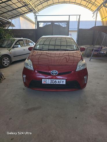 lifan breez: Toyota Prius: 2014 г., 1.8 л, Автомат, Гибрид, Хэтчбэк — 1