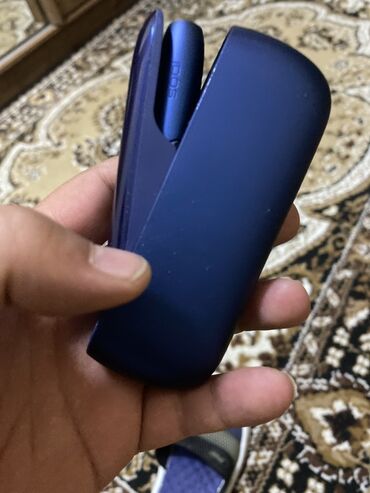 Qəlyan, vayp və aksesuarları: IQOS cihazı, tütün çubuqlarını qızdırmaq üçün nəzərdə tutulmuşdur