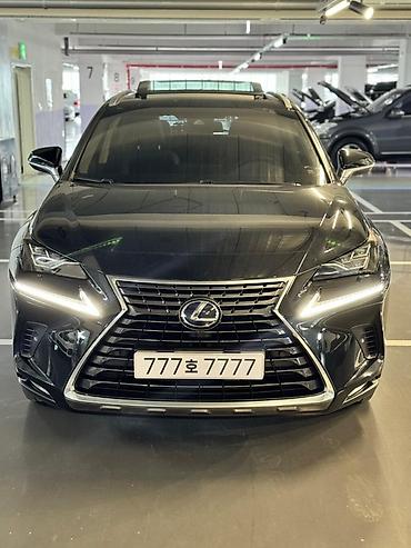 Lexus: Lexus NX: 2018 г., 2.5 л, Автомат, Гибрид, Кроссовер — 1