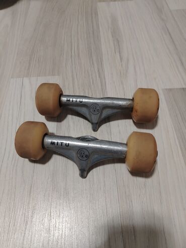 Əlcəklər: Skate təkəri
Real aliciya endirim olacaq