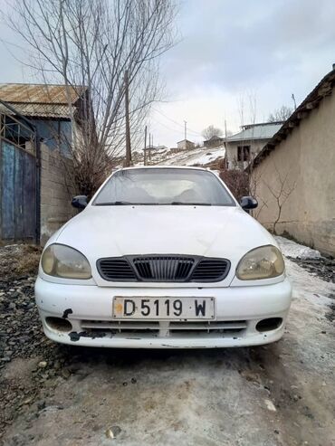 Daewoo: Daewoo Lanos: 1997 г., 1.5 л, Механика, Бензин, Седан