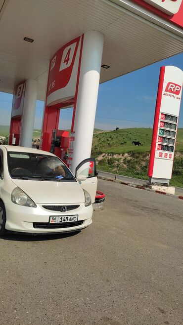 аренда машины в кыргызстане: Сдаю в аренду: Легковое авто