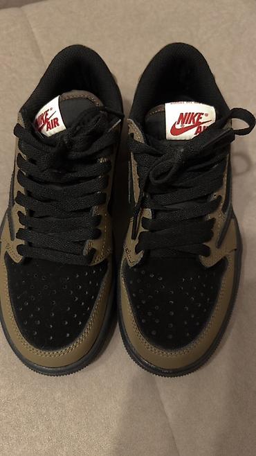 Мужские кроссовки, 38, Nike, Б/у, цвет - Черный, Самовывоз