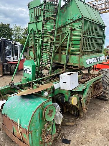 Свеклоуборочные комбайны: Обмен Свекла копалка 2 ряд 45 см привозной из Германии — 2