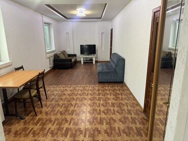 Долгосрочная аренда домов: 62 м², 2 комнаты, Евроремонт, Парковка, Забор, огорожен