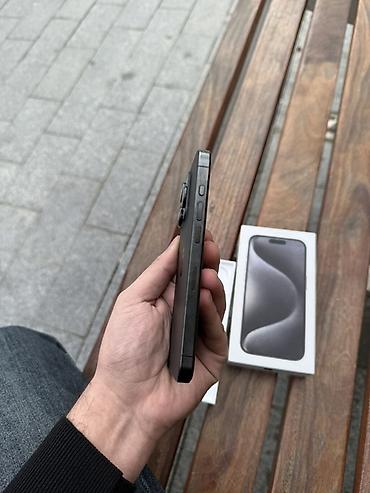 Apple iPhone: IPhone 15 Pro, 256 GB, Qara, Face ID — 7