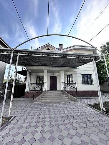 Долгосрочная аренда домов: Сдается Просторный двухэтажный дом с отдельным двориком и навесом для — 1