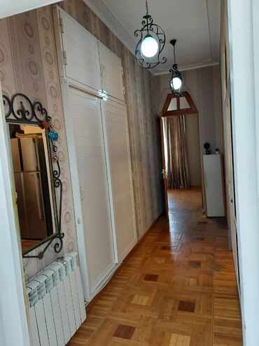 Uzunmüddətli kirayə evlər: 198 kv. m, 4 otaqlı — 25