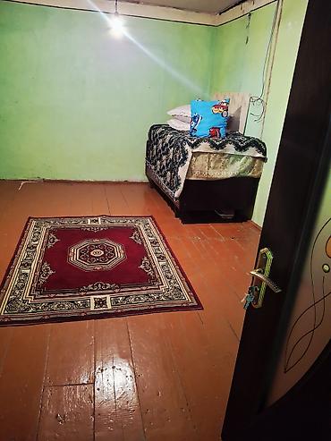 kredit ile: 4 otaqlı, 3 kv. m, Kredit yoxdur, Orta təmir — 10