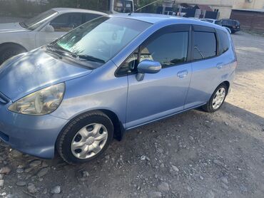 аренда honda fit: Honda Fit: 2001 г., 1.5 л, Вариатор, Бензин, Кроссовер