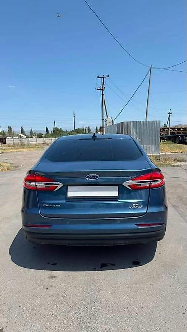 bud e9: Ford Fusion: 2018 г., 2 л, Автомат, Гибрид, Седан — 3