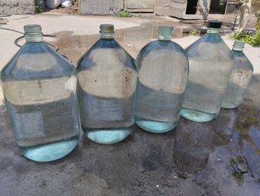 стекл: Советские стеклянные бутылки, 20 литров-700, 10 литров-500
