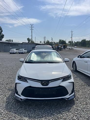 Toyota Corolla: 2020 г., Бензин, Седан