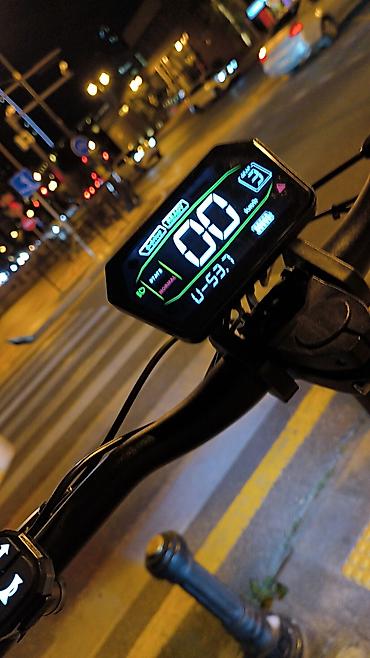 Elektrikli samokatlar: İşlənmiş Elektrik samokat 11", > 1000 Vt, > 45 km/s, Ünvandan götürmə — 5